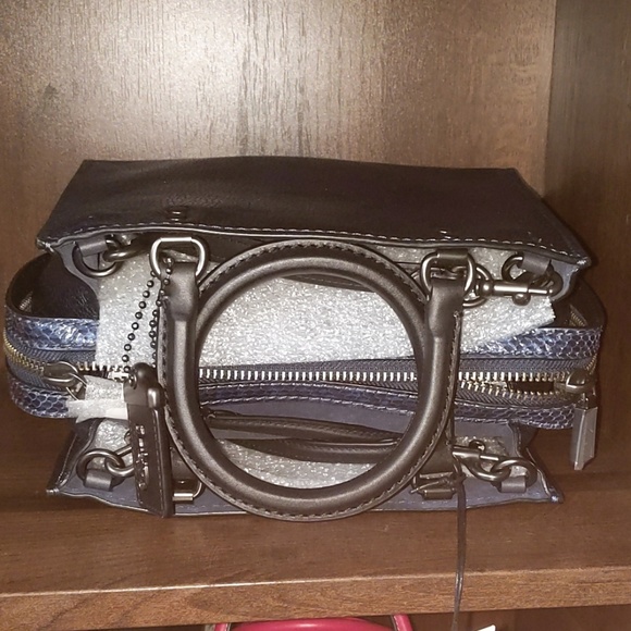 Rogue 25 NWT. - Picture 5 of 6